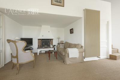 Maison - 170 m² - 5 pièces