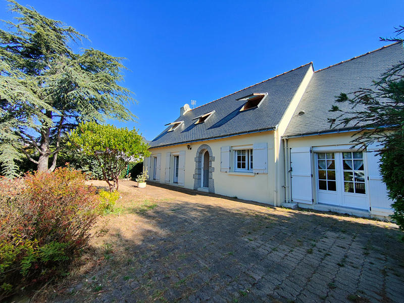 Maison - 141 m² - 7 pièces