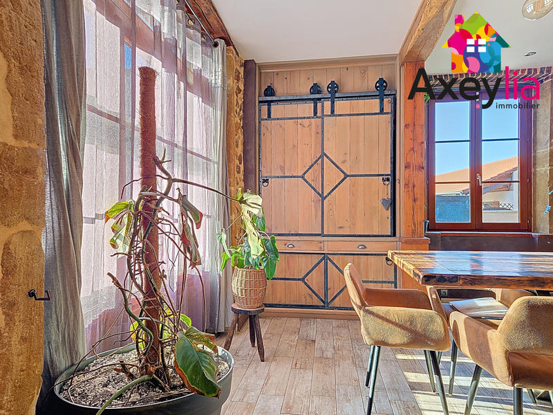 Maison - 224 m² - 6 pièces