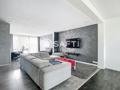 Maison - 219 m² - 8 pièces