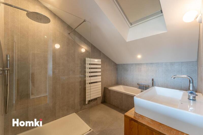 Appartement - 194 m² - 5 pièces