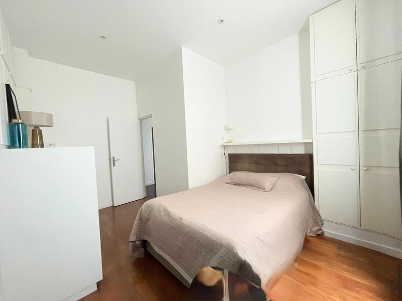 Appartement - 150 m² - 6 pièces