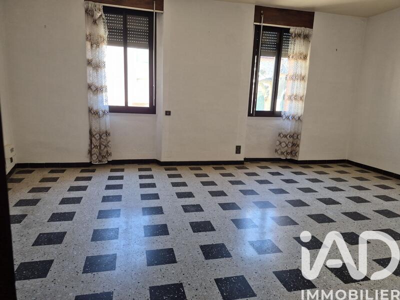 Maison de village - 240 m² - 8 pièces