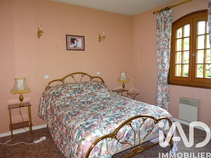 Maison - 195 m² - 9 pièces