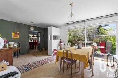 Maison - 198 m² - 7 pièces