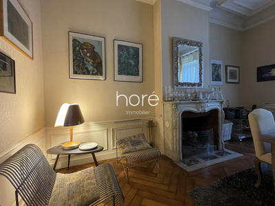 Maison - 210 m² - 9 pièces