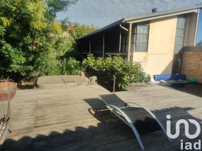 Maison - 180 m² - 5 pièces