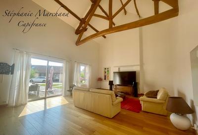 Propriété - 270 m² - 7 pièces