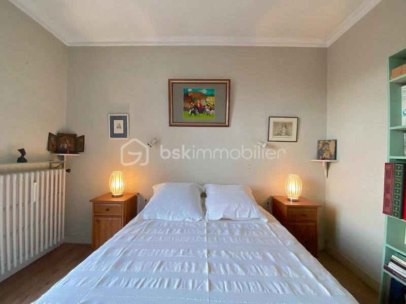 Maison - 248 m² - 8 pièces