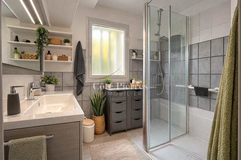 Appartement - 70 m² - 3 pièces