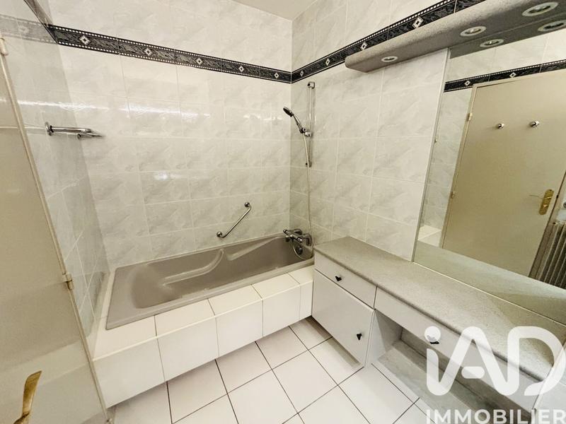 Appartement - 75 m² - 4 pièces