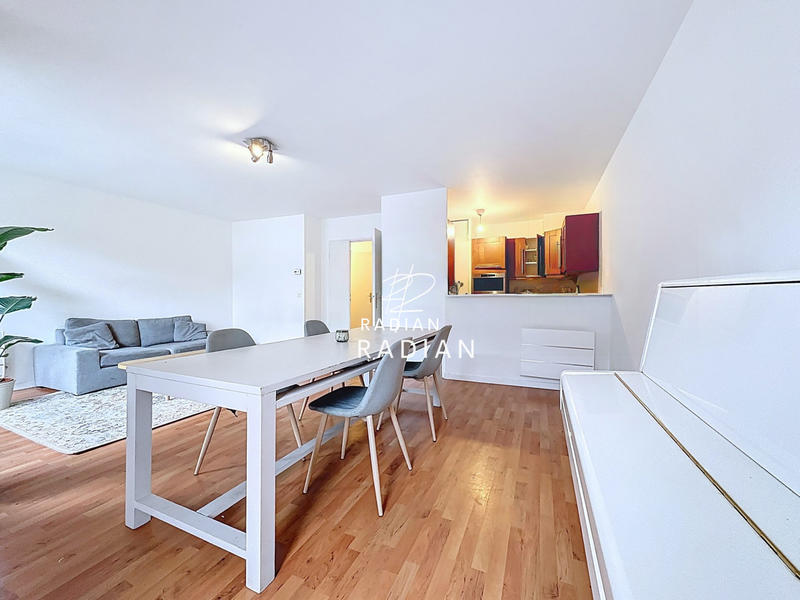 Appartement - 72 m² - 3 pièces