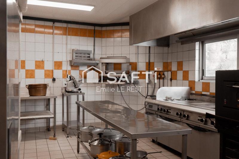 Local commercial - 227 m² - 4 pièces