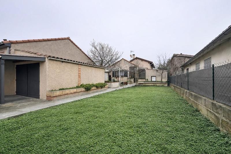 Maison - 99 m² - 5 pièces