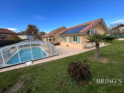 Maison - 131 m² - 8 pièces