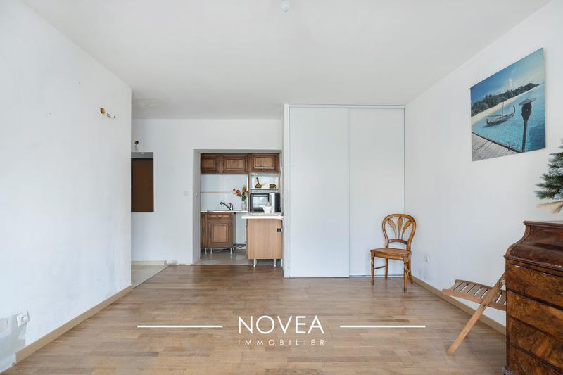 Maison - 270 m² - 5 pièces