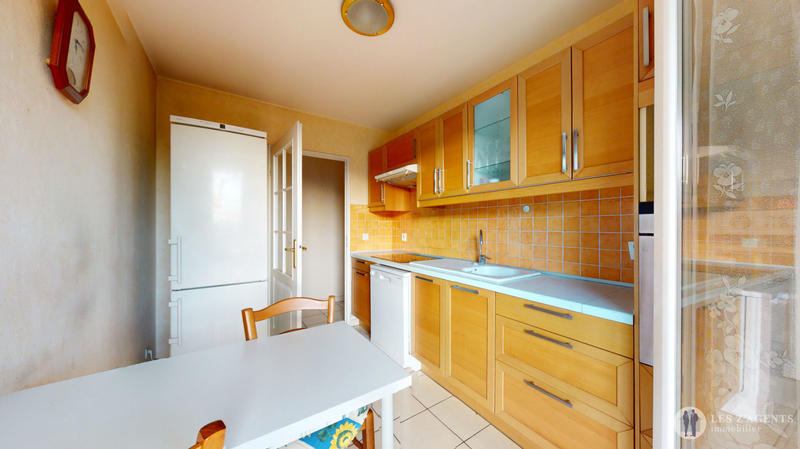 Appartement - 86 m² - 4 pièces