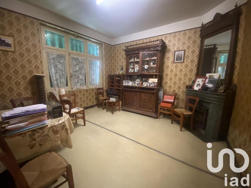 Maison - 290 m² - 8 pièces