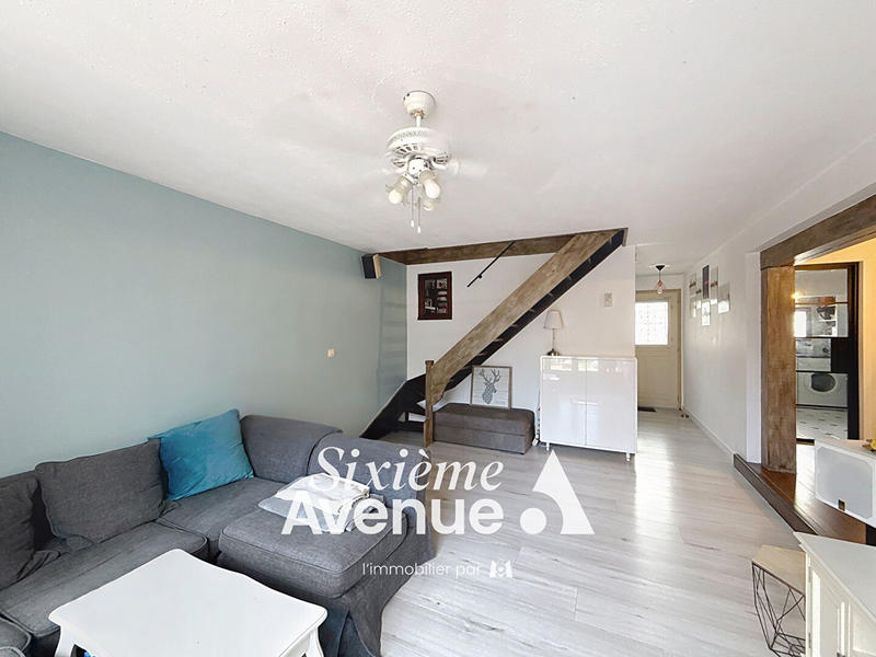 Maison - 101 m² - 5 pièces