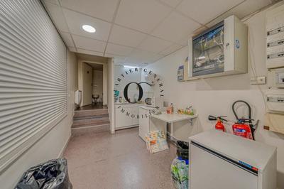 Local commercial - 147 m²