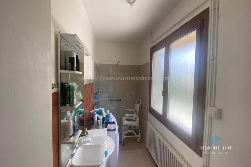 Maison traditionnelle - 254 m² - 11 pièces