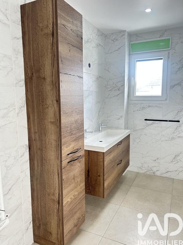 Maison - 137 m² - 6 pièces