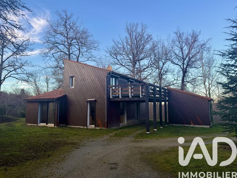 Maison - 185 m² - 6 pièces