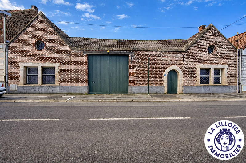 Demeure - 270 m² - 10 pièces