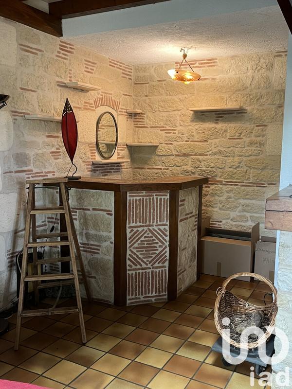 Maison - 280 m² - 9 pièces