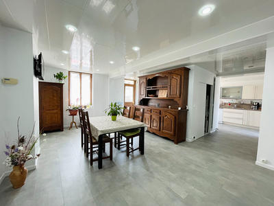 Maison - 175 m² - 7 pièces