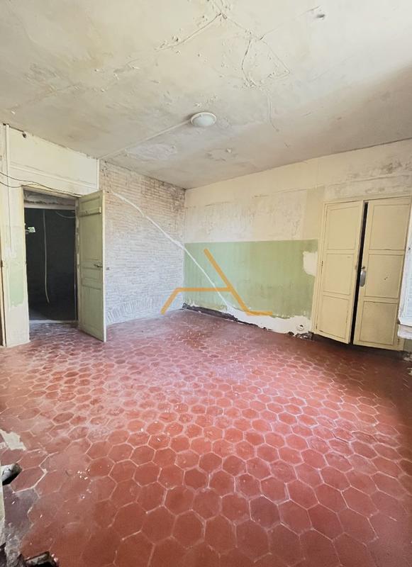 Maison de village - 260 m² - 11 pièces