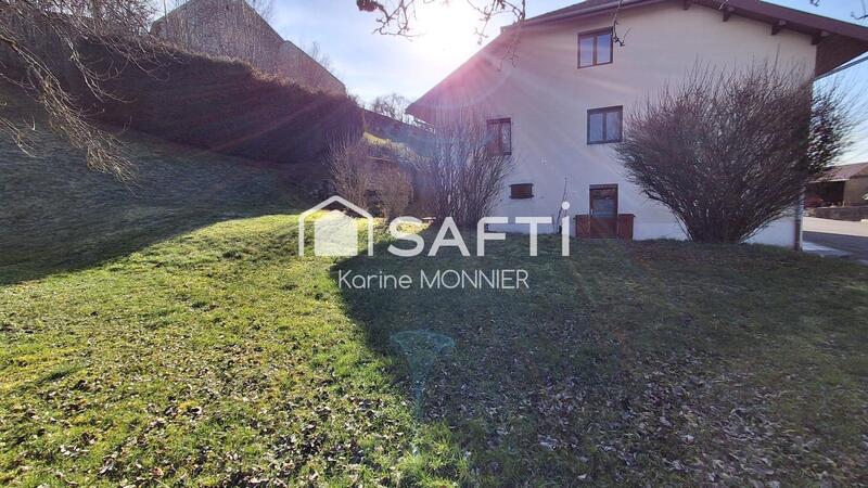 Maison - 333 m² - 10 pièces