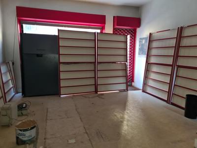 Local commercial - 101 m²