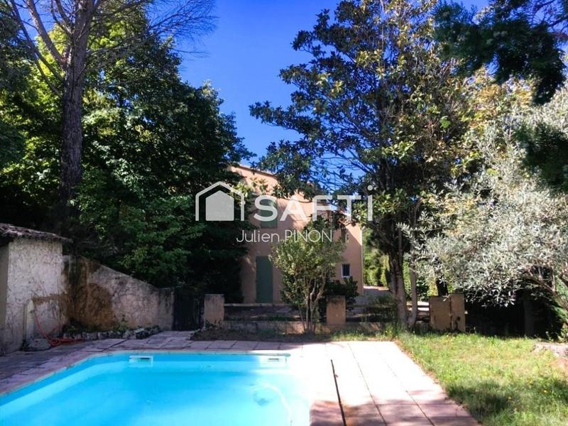 Villa - 175 m² - 6 pièces