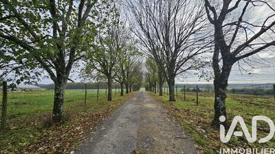 Maison - 190 m² - 4 pièces