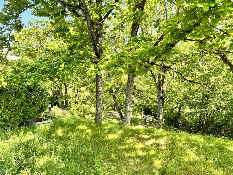 Maison - 240 m² - 6 pièces