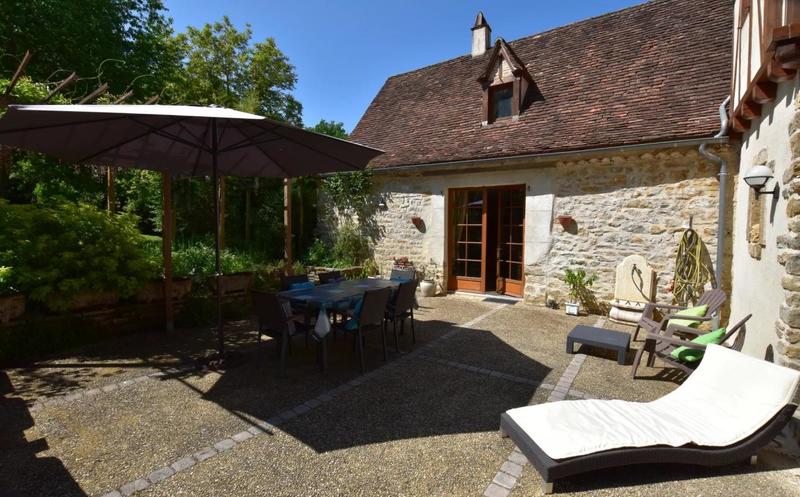 Propriété - 340 m² - 10 pièces