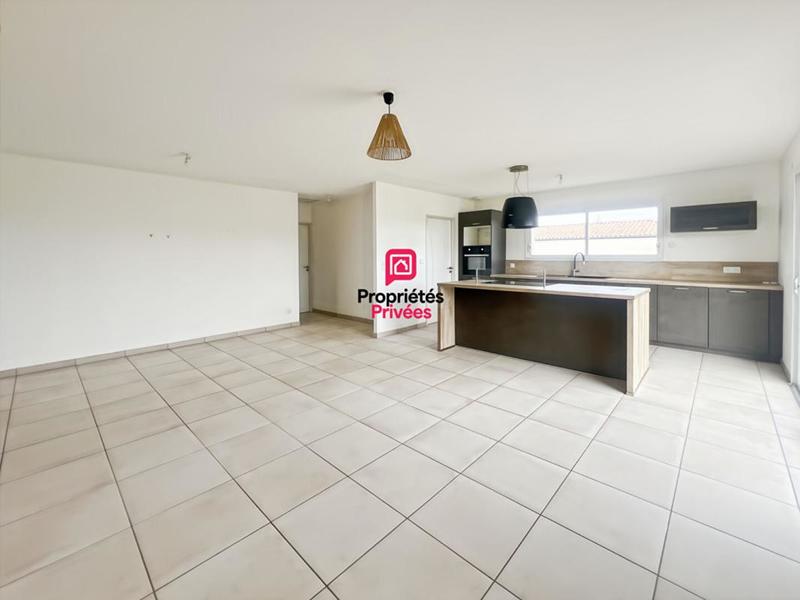 Maison - 90 m² - 5 pièces