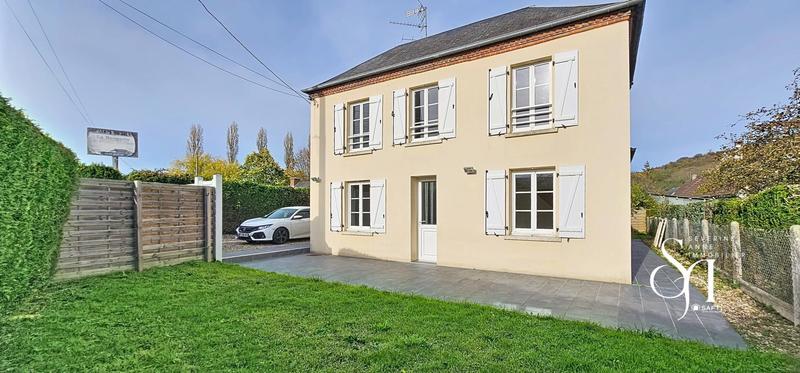 Maison - 140 m² - 8 pièces