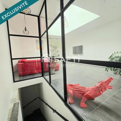 Maison - 160 m² - 2 pièces