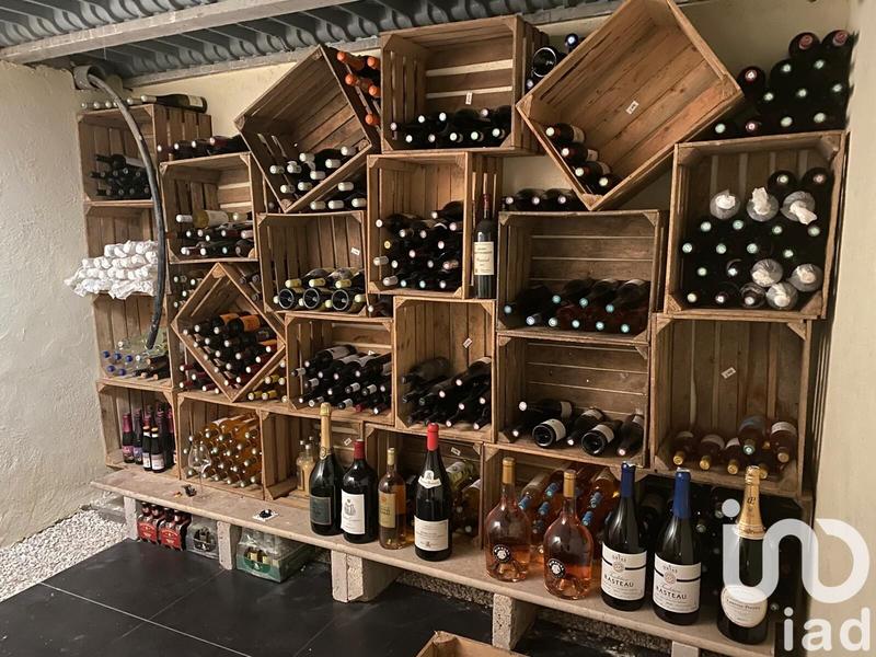 Maison - 212 m² - 7 pièces