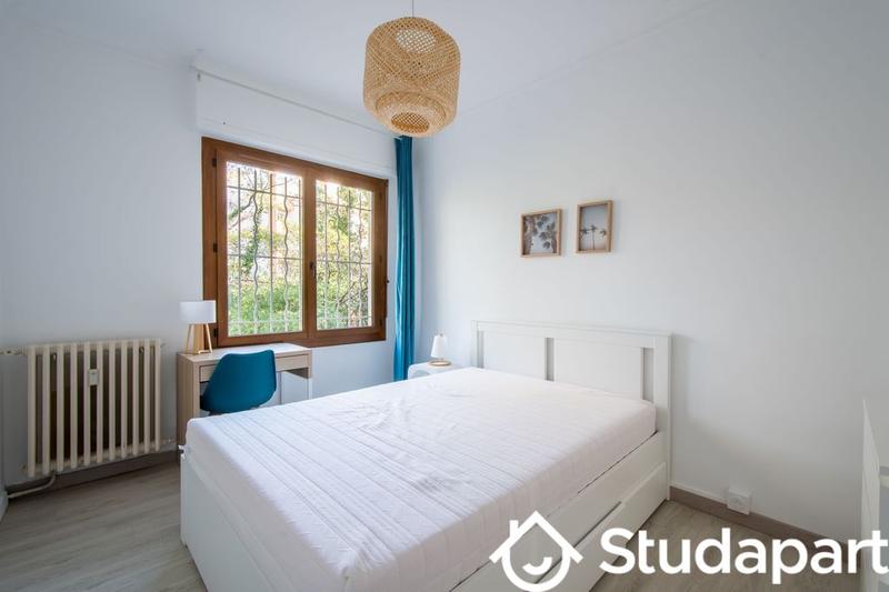 Chambre - 92 m² - 1 pièce