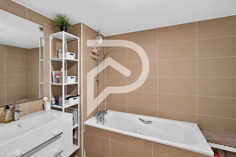 Appartement - 150 m² - 6 pièces