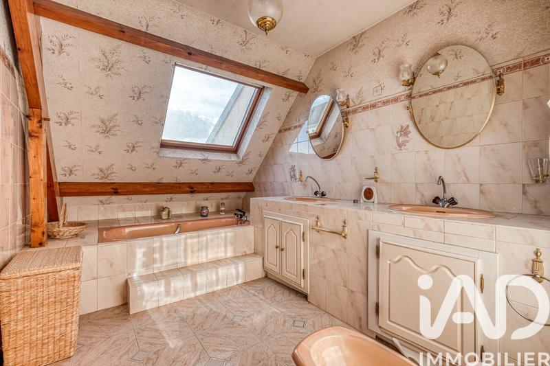 Maison - 139 m² - 6 pièces