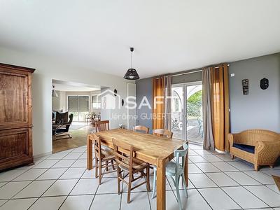 Maison - 145 m² - 7 pièces