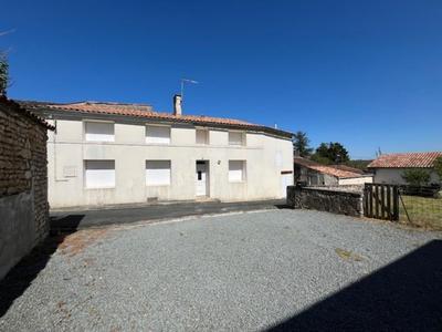 Maison - 140 m² - 7 pièces