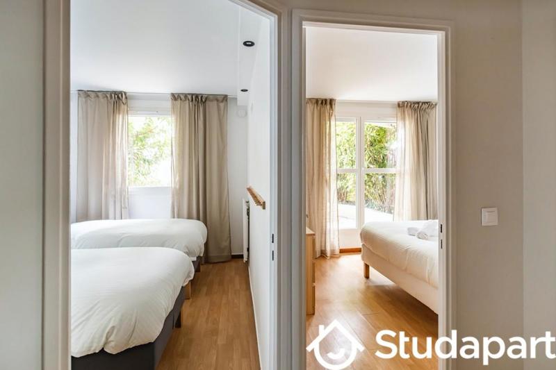 Chambre - 9 m² - 1 pièce