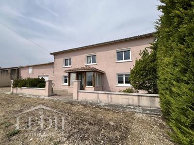 Maison de campagne - 211 m² - 5 pièces