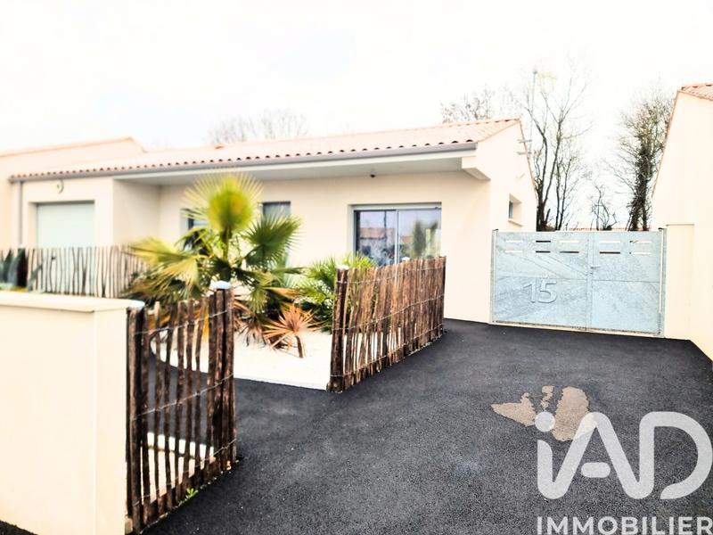 Maison - 95 m² - 4 pièces