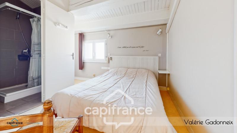 Propriété - 765 m² - 23 pièces